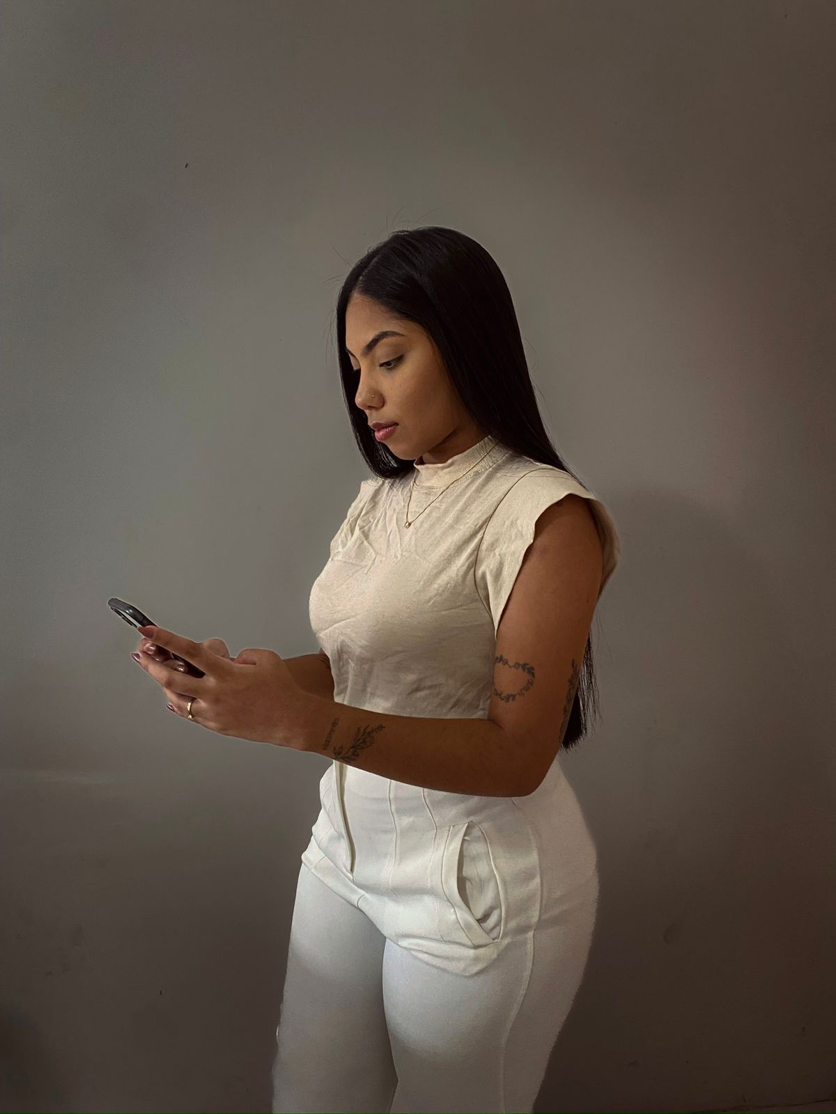 Manuella Estevam - CEO e Especialista em UI/UX